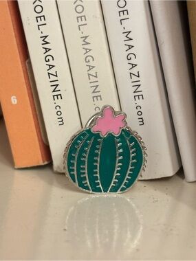🌟 4 for $20 Pink & Green Cactus Brooch Pin - Women Jewelry Brooches